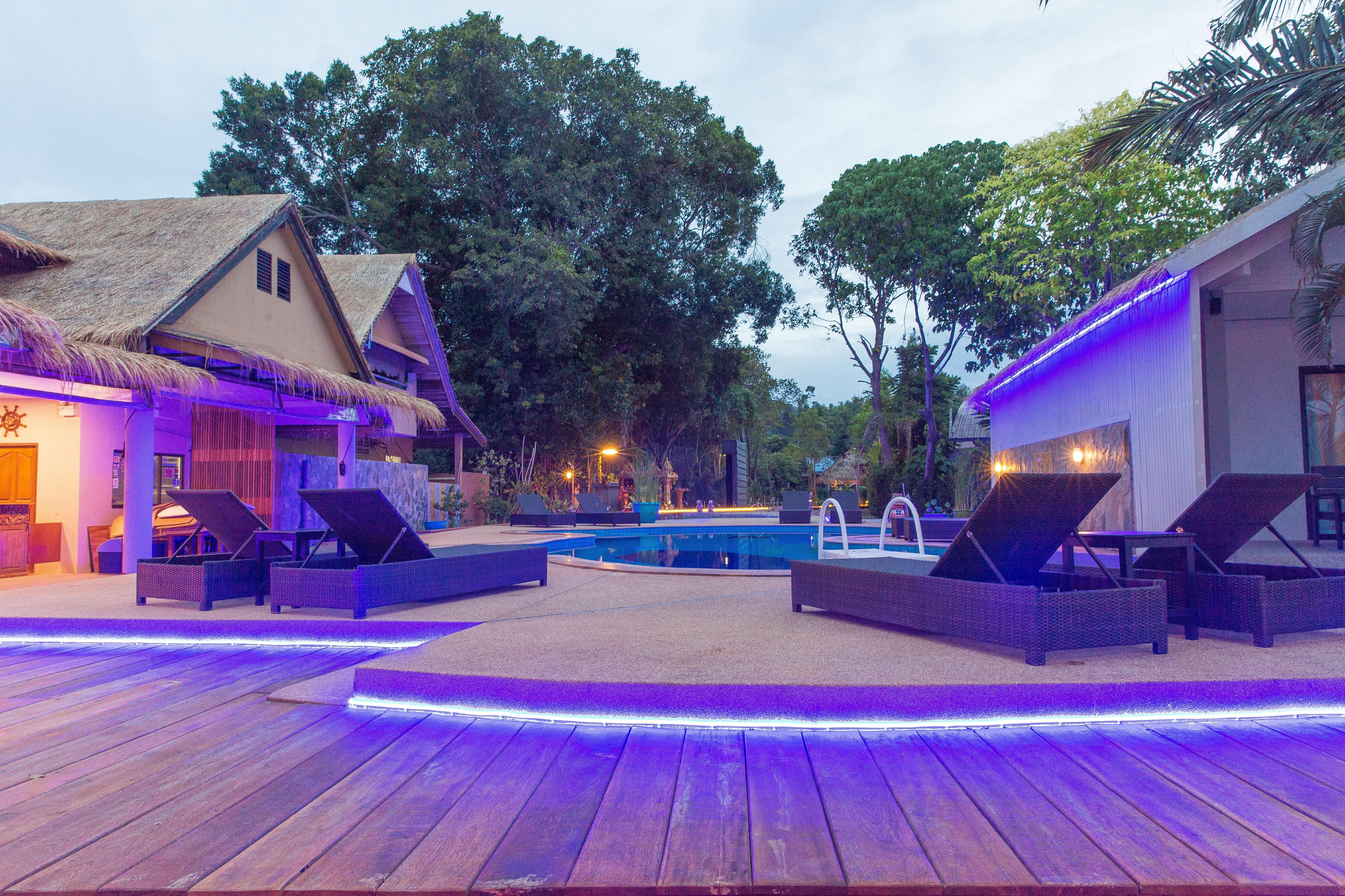 Adarin Beach Resort Mae Nam Exterior photo